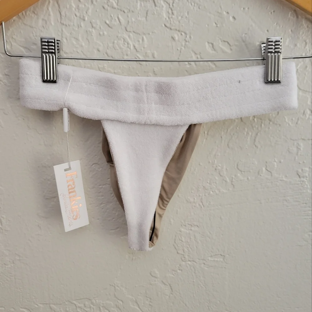 Frankies Bikinis Size Small NWT